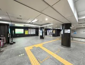 八丁堀駅（東京メトロ日比谷線）