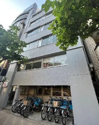 新富AZビルの外観写真