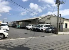 稲毛区園生町A棟・C棟ビルの外観