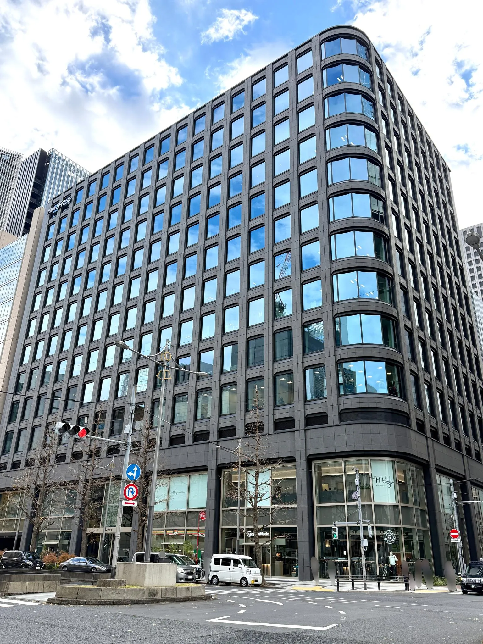 Compass Offices 八重洲ダイビルの外観写真