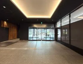 ANYZ(御成門郵船ビル)の外観