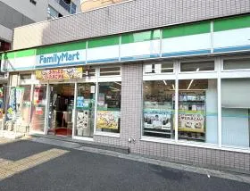 ファミリーマート
