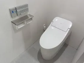 タスク新御徒町ビルの外観