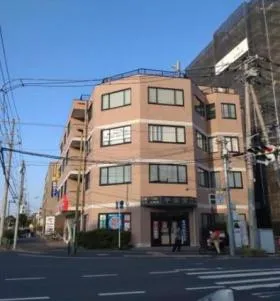 平安ビルの外観