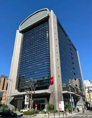 THE PEAK SHINSAIBASHIビルの外観写真