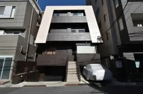 根津テラスビルの外観